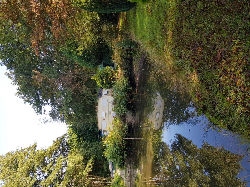 Terrain de loisirs avec étang poissonneux photo 0
